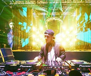 天海之恋（陈智词冰河曲）音乐简谱