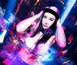 留守娃（邓永旺词张艺军曲）音乐简谱