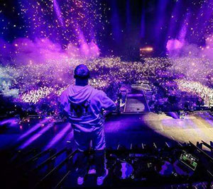 父母祖国（宋青松词 王佑贵曲）音乐简谱