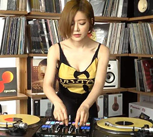 永远是战友和兄弟（朝鲜）音乐简谱